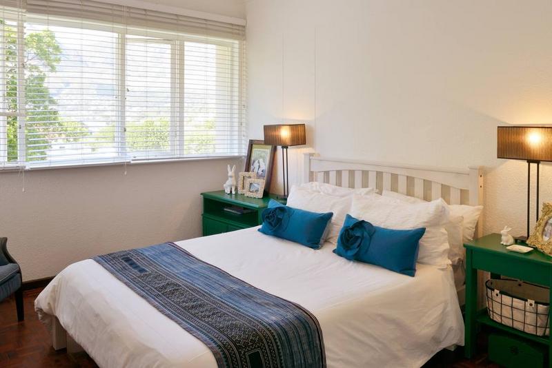 2 Bedroom Property for Sale in Tamboerskloof Western Cape